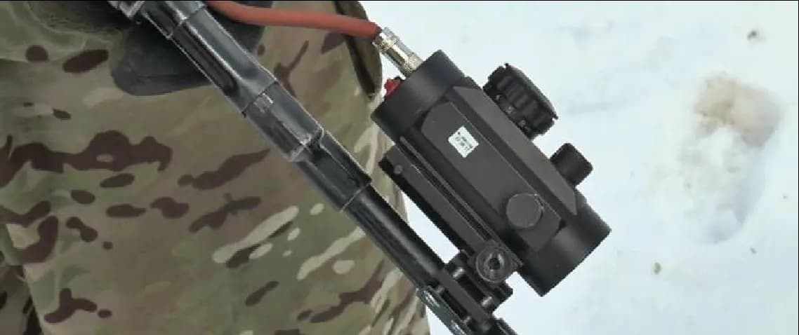 Розробка та виготовлення перших прототипів індивідуальних комплектів для військовослужбовців